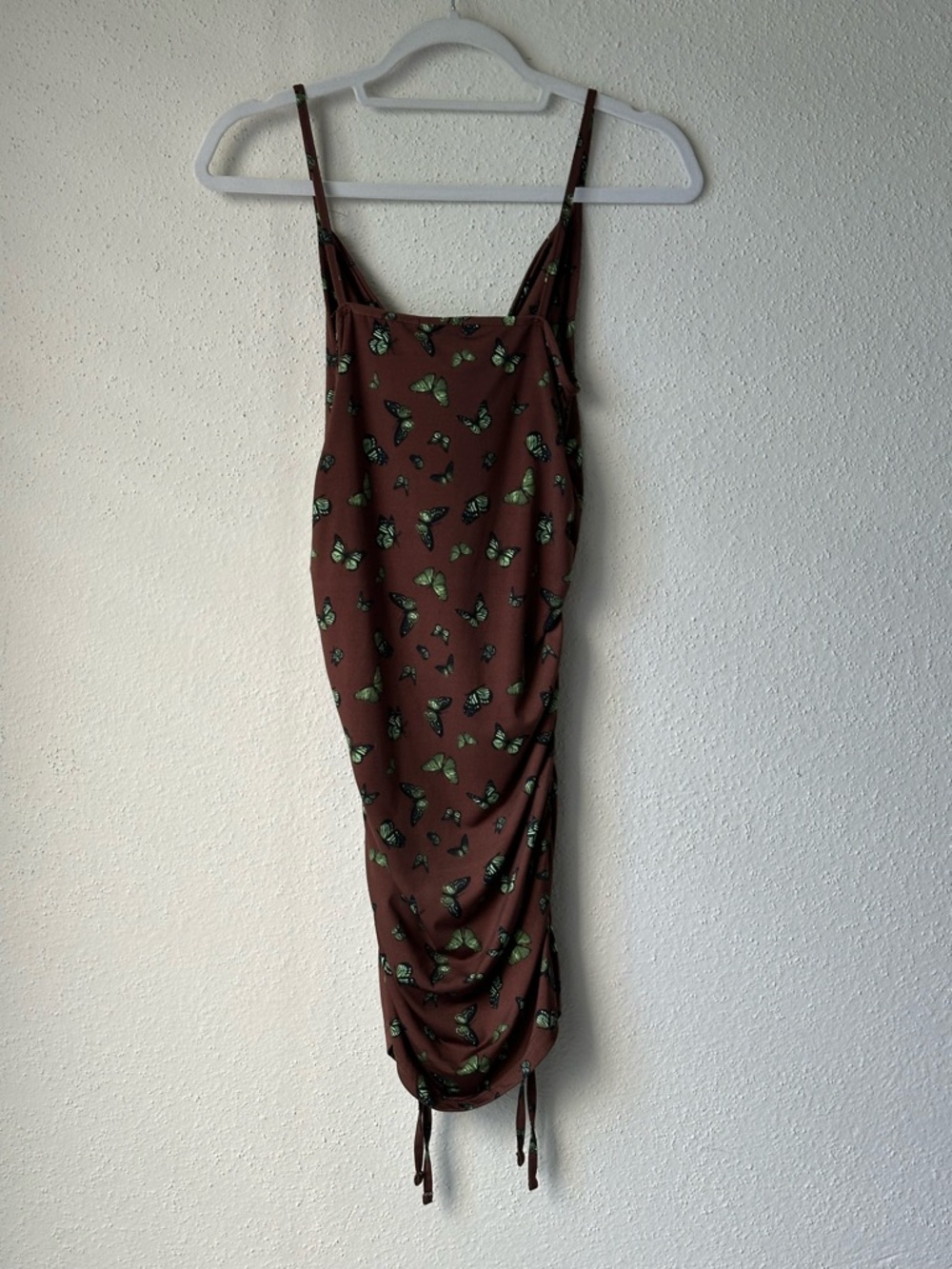 Justify Brown butterfly print dress size medium slip dress preowned. - Picture 2 of 6